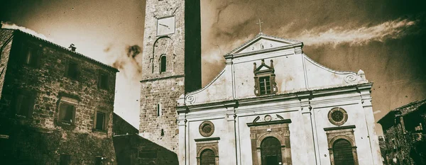 Civita Bagnoregio Italië Juli 2021 Toeristen Bezoeken Het Middeleeuwse Centrum — Stockfoto