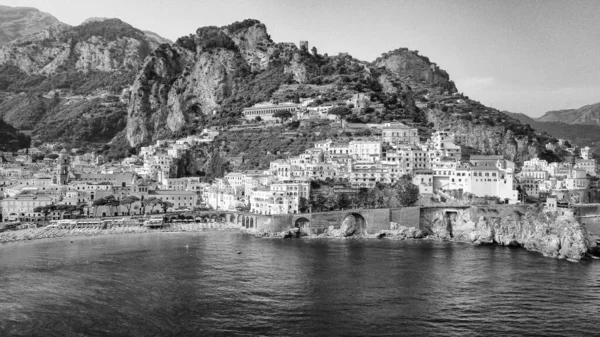 Campania Talya Daki Hareketli Bir Dan Amalfi Kıyı Şeridine Panoramik — Stok fotoğraf