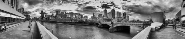 Melbourne Australien September 2018 Panoramautsikt Över Melbourne Skyline Längs Floden — Stockfoto