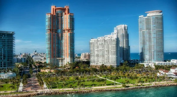 Bela Costa Edifícios Flórida Miami — Fotografia de Stock