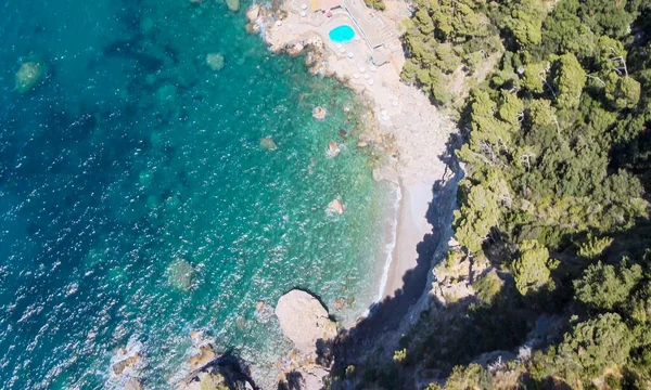 วทางอากาศท นตาต นใจของชายฝ Amalfi สวยงามในฤด ตาล มมองโดรน — ภาพถ่ายสต็อก