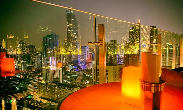 Rooftop Ночью Удивительным Видом Город Концепция Отдыха Путешествий Отдыха — стоковое фото
