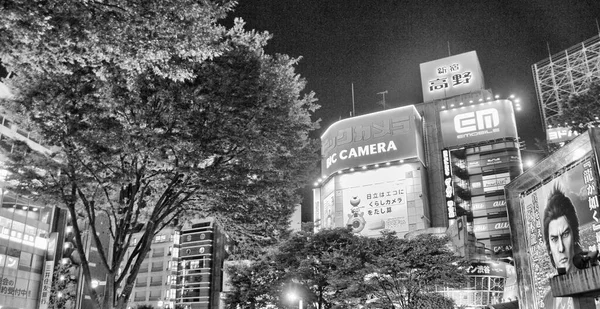 Токио Августа 2013 Года Ночная Жизнь Синдзюку Синдзюку Является Одним — стоковое фото
