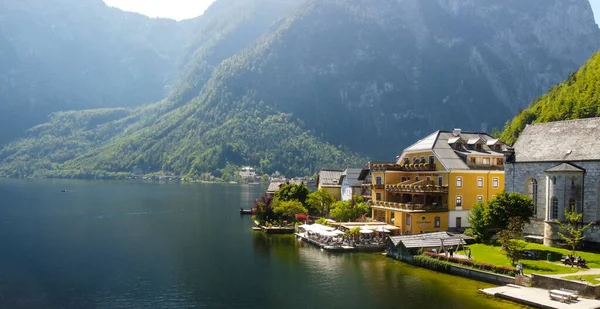Hallstatt Áustria Vista Aérea Bela Cidade Drone Voador Sobre Lago — Fotografia de Stock