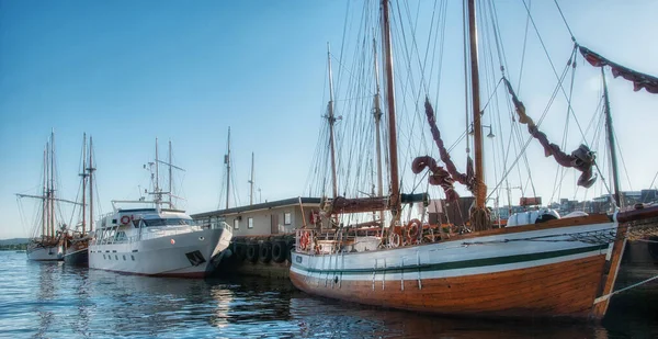 拥有停泊船舶的奥斯陆港 — 图库照片