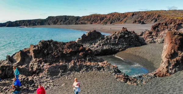 Vik Iceland Αυγουστοσ 2019 Διάσημοι Βραχώδεις Σχηματισμοί Reynisdrangar Στην Παραλία — Φωτογραφία Αρχείου