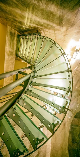 Vista Geométrica Escalera Moderna Mirando Hacia Arriba — Foto de Stock