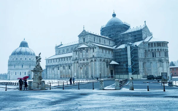 Plein Van Wonderen Bij Zonsopgang Een Winter Sneeuwstorm Pisa Italië — Stockfoto