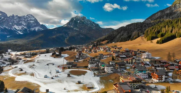 Vista Aérea Pista Esquí Sappada Temporada Invierno Alpes Italianos —  Fotos de Stock