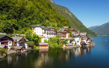 Yaz mevsiminde güzel Hallstatt 'un hava manzarası, Avusturya