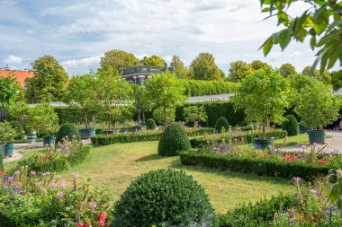 Schoenbrunn Park ve Bahçeler Viyana, yaz mevsimi.