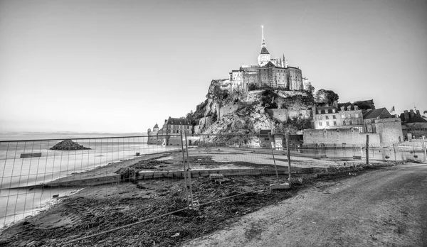 Vista Maravilhosa Monte Saint Michel Noite Verão — Fotografia de Stock