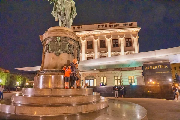 Vienna Austria August 2022 Albertina Museum Facade View Night — Stock Photo, Image