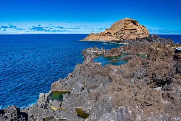 Φυσική Πισίνα Στο Porto Moniz Μια Όμορφη Καλοκαιρινή Μέρα Μαδέρα — Φωτογραφία Αρχείου