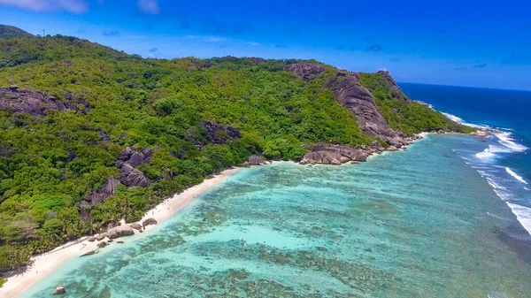 Ilmakuva Drone Digue Anse Lähde Argent Beach Seychellit — kuvapankkivalokuva