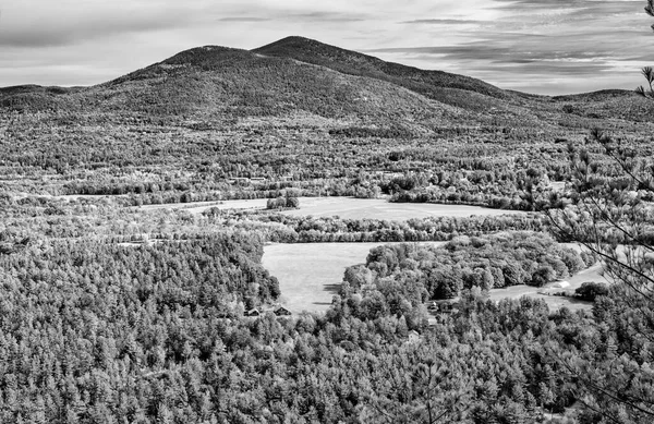 Jatuh Dedaunan Perbukitan Vermont Puncak Warna Jatuh Pada Hari Cerah — Stok Foto