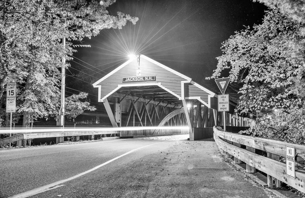 Ξύλινη Γέφυρα Στο Τζάκσον Του Νιου Χάμσαϊρ Νυχτερινή Προβολή Μεγάλης — Φωτογραφία Αρχείου