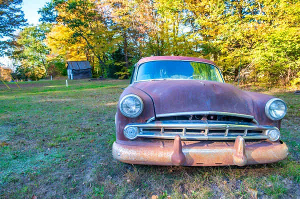 Carro Vintage Abandonado Enferrujado Campo Rural — Fotografia de Stock