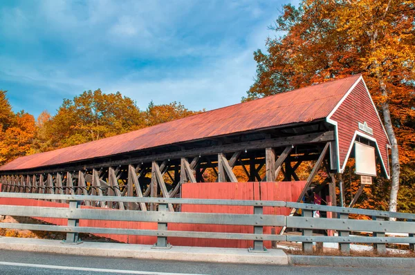 Wooden Bridge Sunny Autumn Day New England — Stock Photo, Image
