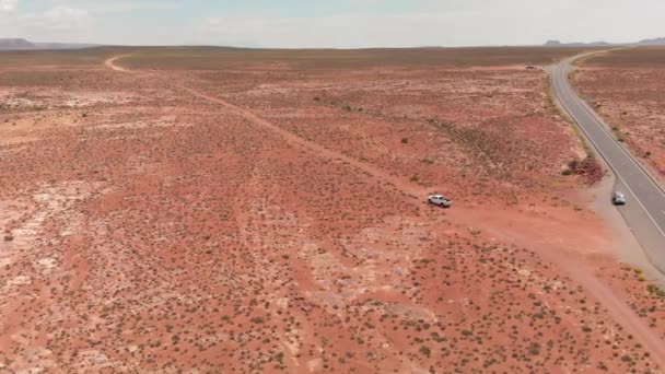 通往纪念碑谷的道路 无人驾驶飞机提供的空中景观 — 图库视频影像