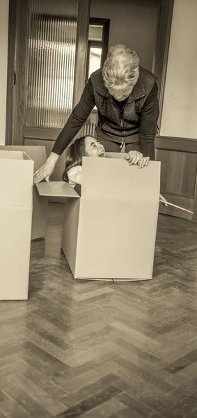 Moving New Home Concept Young Girl Cardboard Box Smiling Happy — Stockfoto