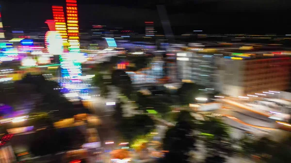 Vista Aérea Abstrata Parque Diversões Noite Luzes Escuro Com Movimento — Fotografia de Stock