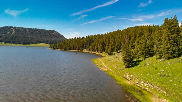 Αεροφωτογραφία Της Λίμνης Tensleep Reservoir Στο Γουαϊόμινγκ Θερινή Περίοδος — Φωτογραφία Αρχείου