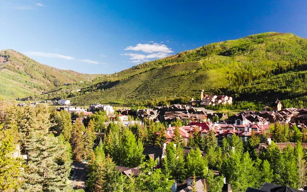 Colorado Daki Vail Kasabasının Havadan Görünüşü Yaz Mevsimi — Stok fotoğraf