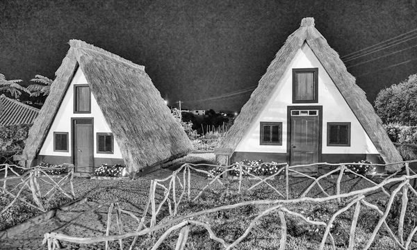 Vista Nocturna Isla Madeira Casa Rural Tradicional Atardecer Paisaje Del —  Fotos de Stock