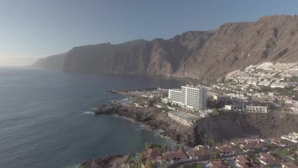 Flygfoto Över Santiago Del Teides Kust Sommardag Teneriffa Kanarieöarna — Stockvideo