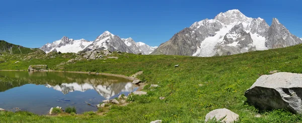 Jižní strana hory mont blanc — Stock fotografie