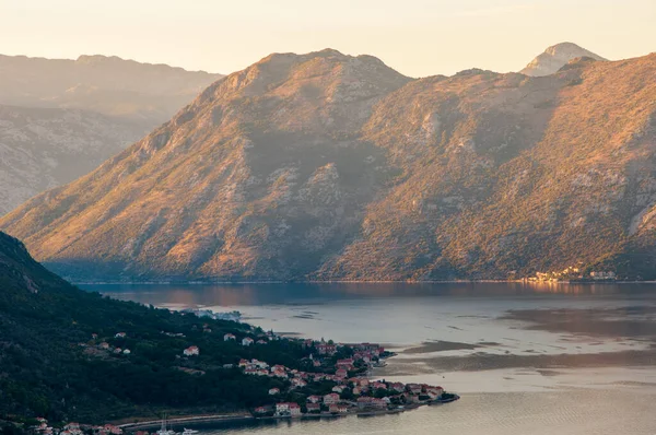 Boka Kotorska Vista Pôr Sol Montenegro — Fotografia de Stock