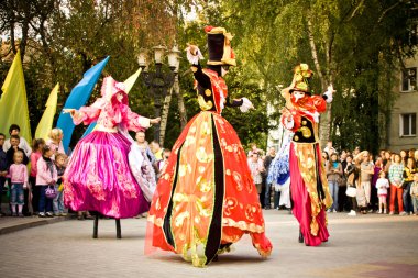 Ternopil, Ukrayna - 27 Ağustos: Tiyatro ayaklıklar üzerinde 