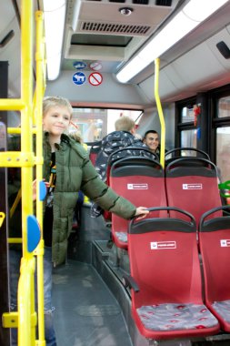 Viyana - 26 Ekim: Genç içinde ilk elektrikli otobüs (?