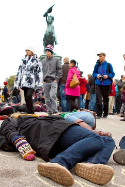 VIENNA - OCTOBER 26: Flash mob demonstration on the celebration — Stock Photo, Image