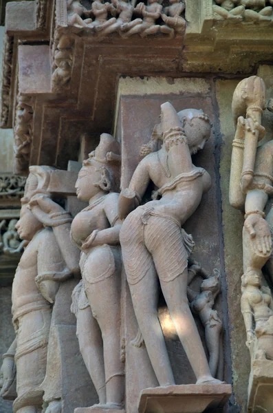 Esculturas nas paredes do Templo em Khajuraho AD 930-950 — Fotografia de Stock