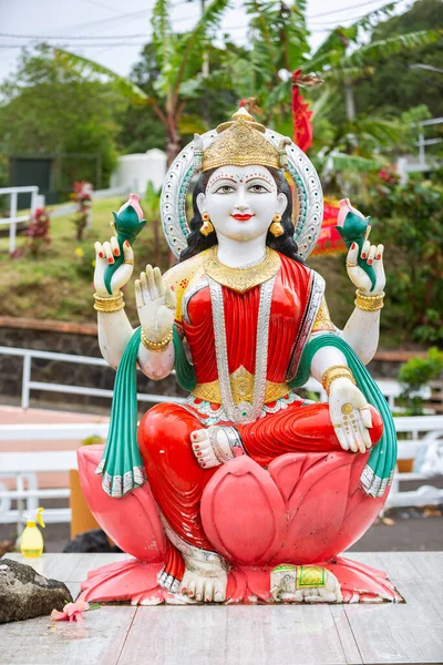 Estátua Deusa Maha Laxmi Local Sagrado Peregrinação Ganga Talao Sul Fotos De Bancos De Imagens