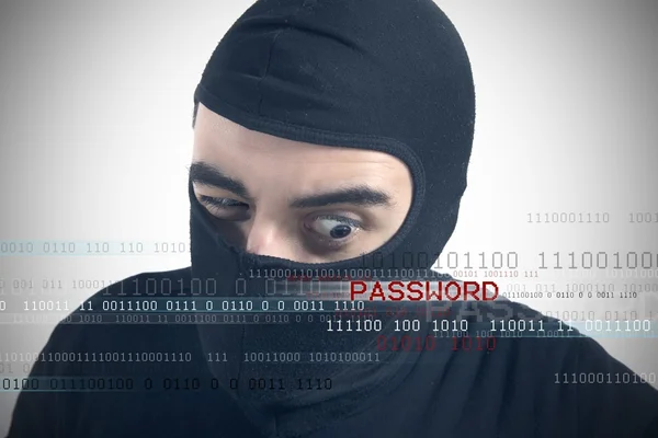 Хакери розкривають пароль — стокове фото