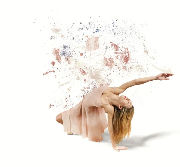 Ballerina dipinge il bianco — Foto Stock