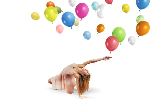 Танцовщица с шариками — стоковое фото