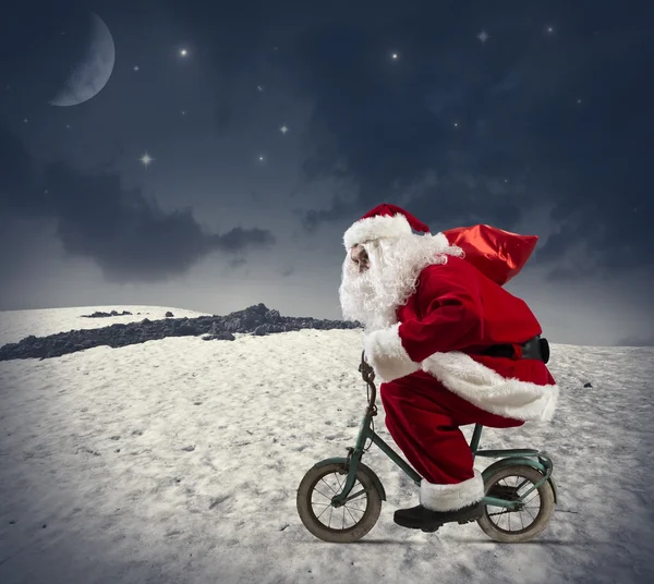 Papai Noel na bicicleta — Fotografia de Stock