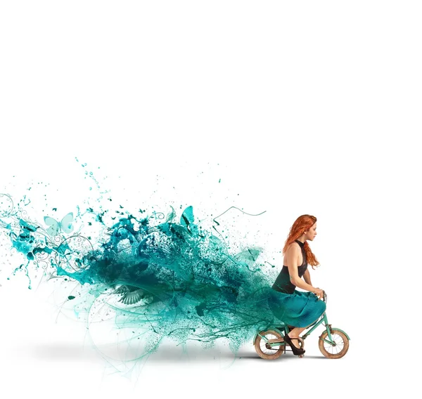 Chica en bicicleta — Foto de Stock