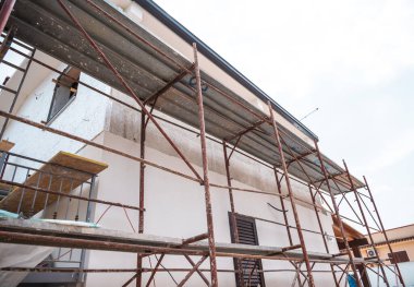 Construction company build the structure of a new building