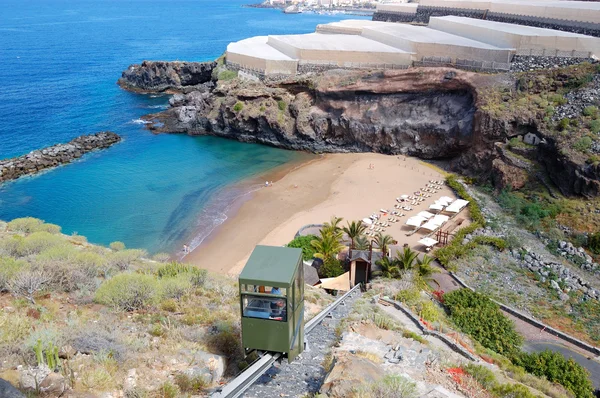 Vista sobre una playa de hotel de lujo y plátano —  Fotos de Stock