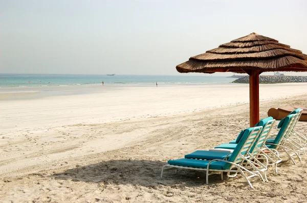 海滩的豪华酒店，阿治曼、 阿拉伯联合酋长国 — 图库照片