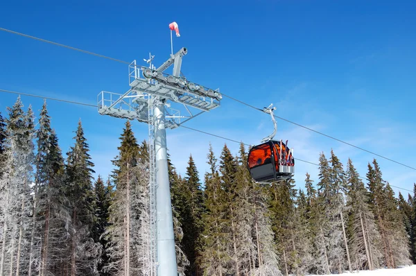 Kabinenbahn im Skigebiet Jasna niedere Tatra, Slowakei — Stockfoto