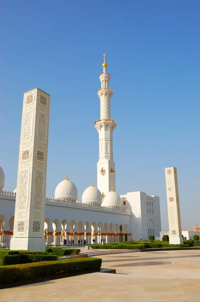 Sheikh zayed grand mosque under solnedgången, abu dhabi, Förenade Arabemiraten — Stockfoto