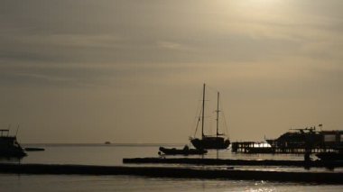 naama Körfezi, Kızıldeniz ve motor yatlar, sharm el sheikh, Mısır güneş doğarken