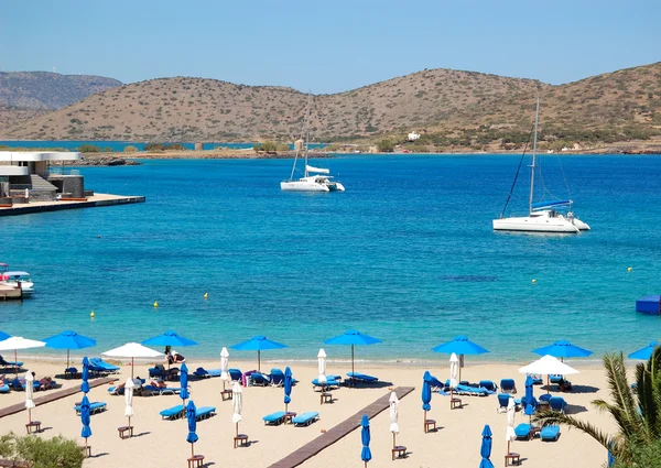 Plage de l'hôtel de luxe, Crète, Grèce — Photo