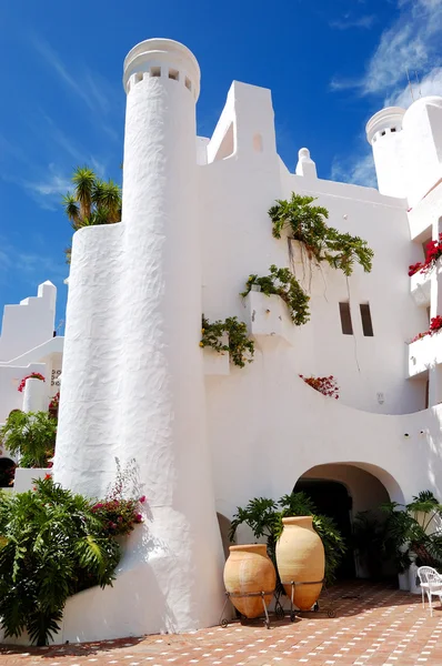 Edifício do hotel de luxo estilo oriental, ilha de Tenerife, Sp — Fotografia de Stock